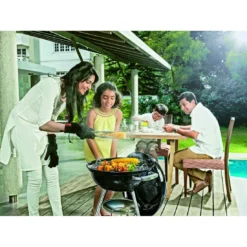 Weber Barbecue à Charbon Compact Kettle Ø 47cm Noir 15 Weber Barbecue à Charbon Compact Kettle Ø 47cm Noir -Verger Magique Soldes Boutique barbecue a charbon compact kettle o 47cm noir 5