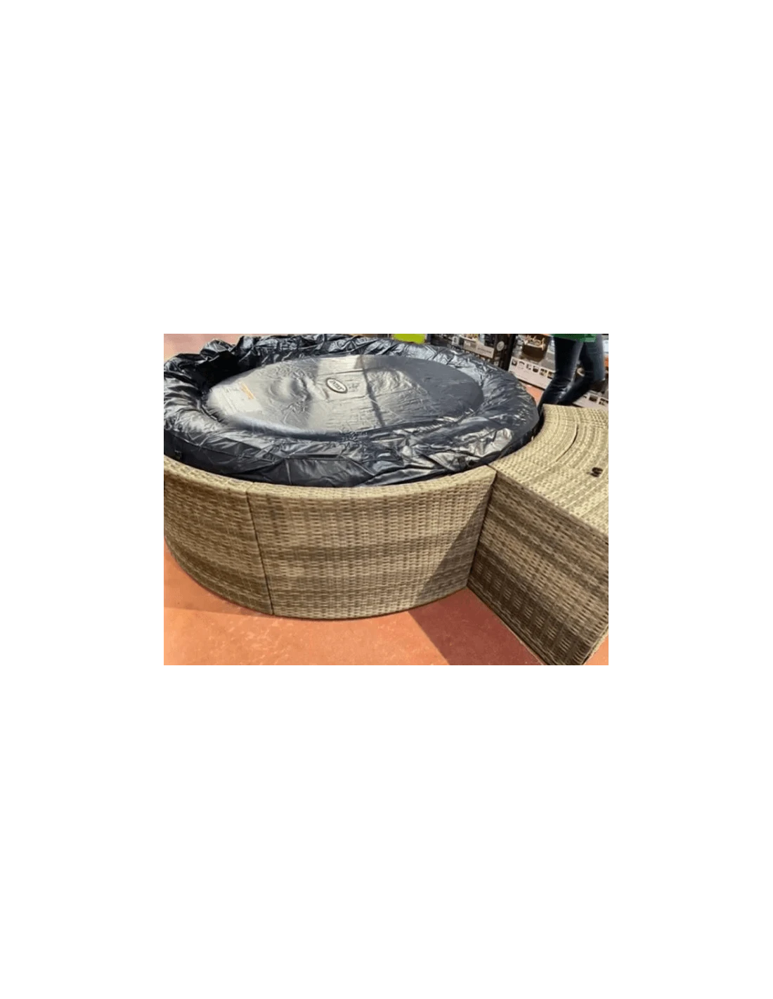 Contour Paroi De Spa En Résine Et Acier 1 Contour Paroi De Spa En Résine Et Acier