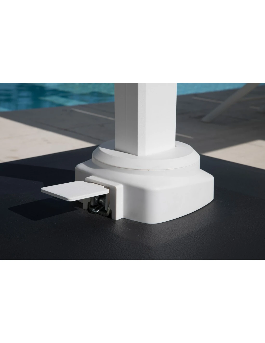 Parasol Déporté 3 X 3 M Orientable Elios Aluminium Mât Blanc Toile Sunbrella - Graphite 2 Parasol Déporté 3 X 3 M Orientable Elios Aluminium Mât Blanc Toile Sunbrella - Graphite – Image 2